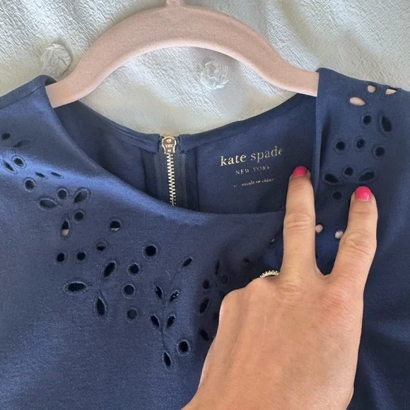 Elegant Navy Sleeveless Dress - Picture 3 of 4